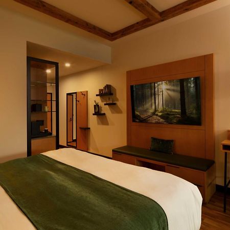 The Swiftwater Hotel ภายนอก รูปภาพ