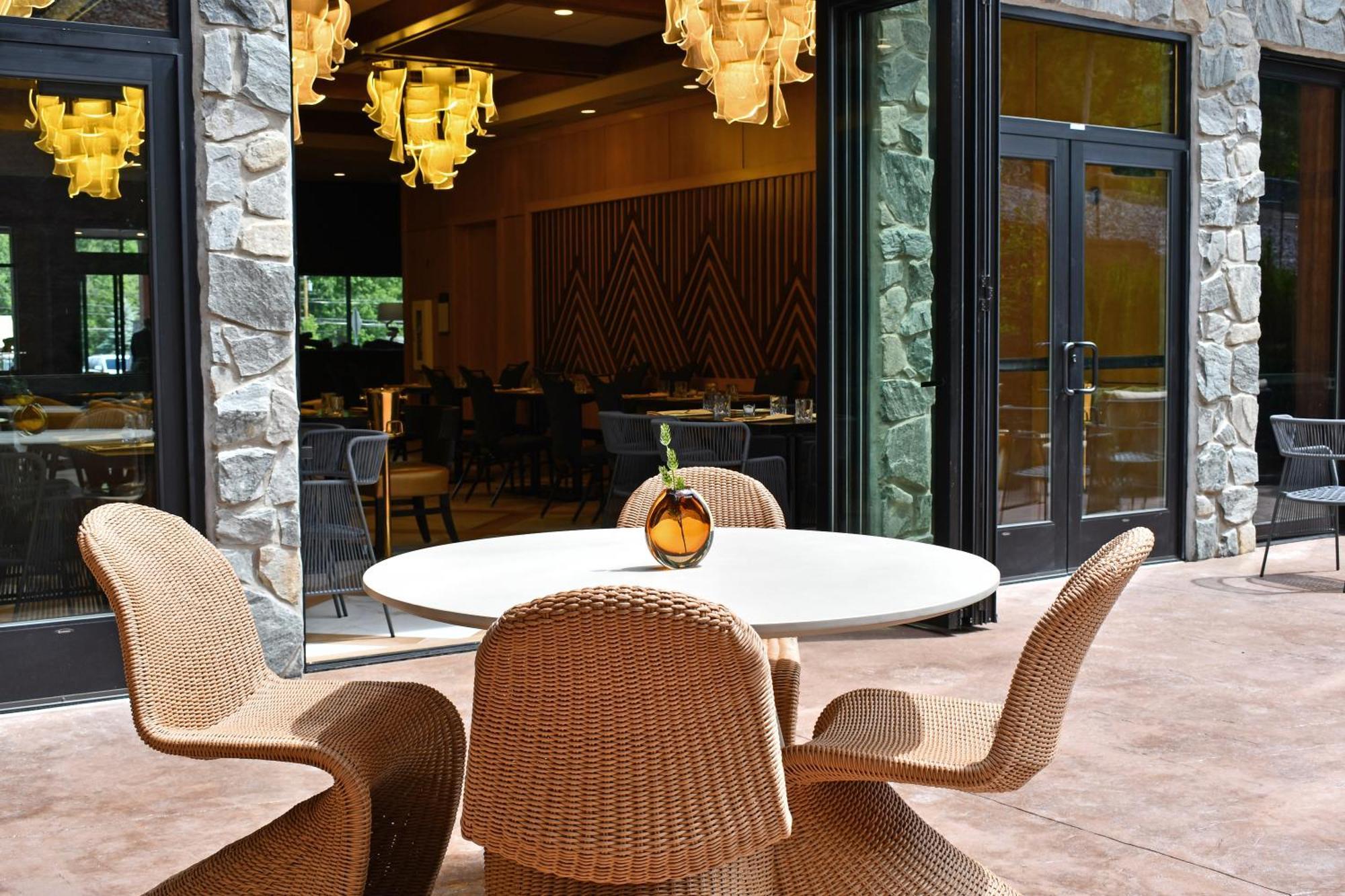 The Swiftwater Hotel ภายนอก รูปภาพ