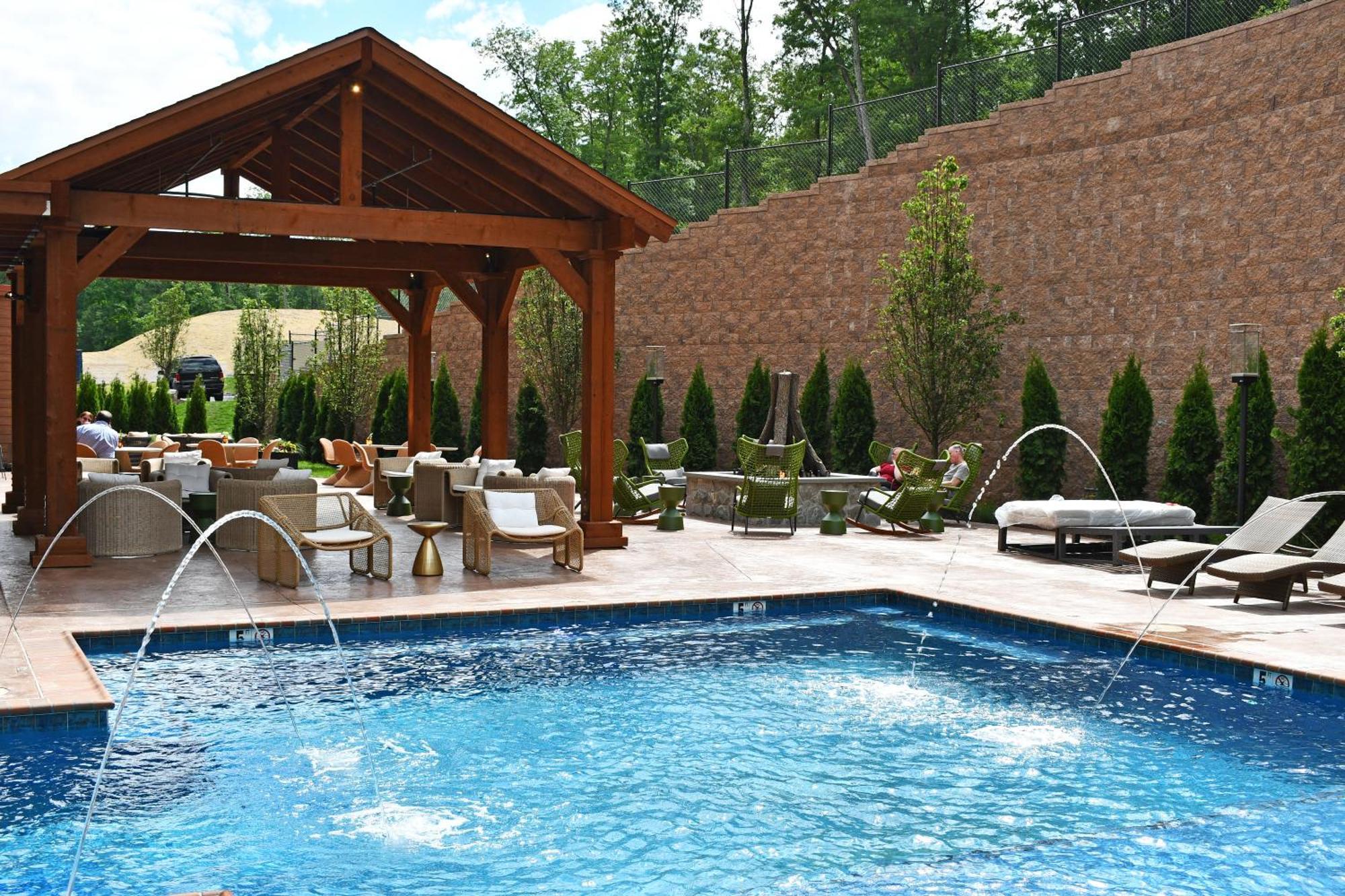 The Swiftwater Hotel ภายนอก รูปภาพ