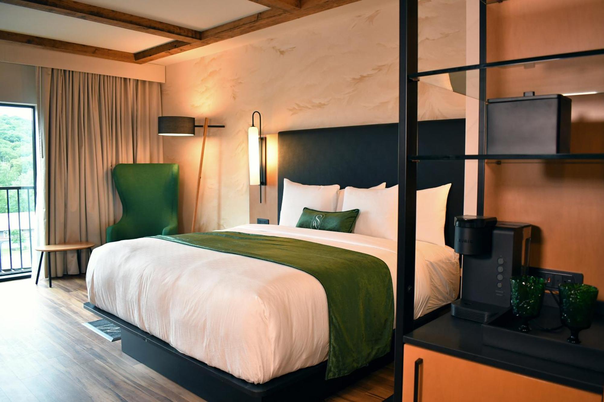 The Swiftwater Hotel ภายนอก รูปภาพ