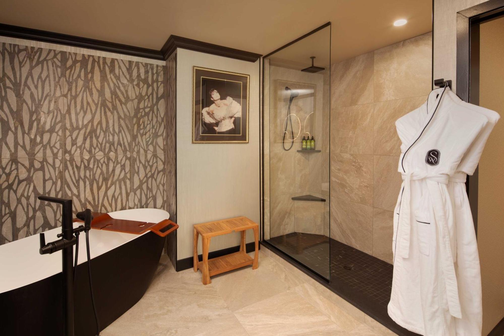 The Swiftwater Hotel ภายนอก รูปภาพ