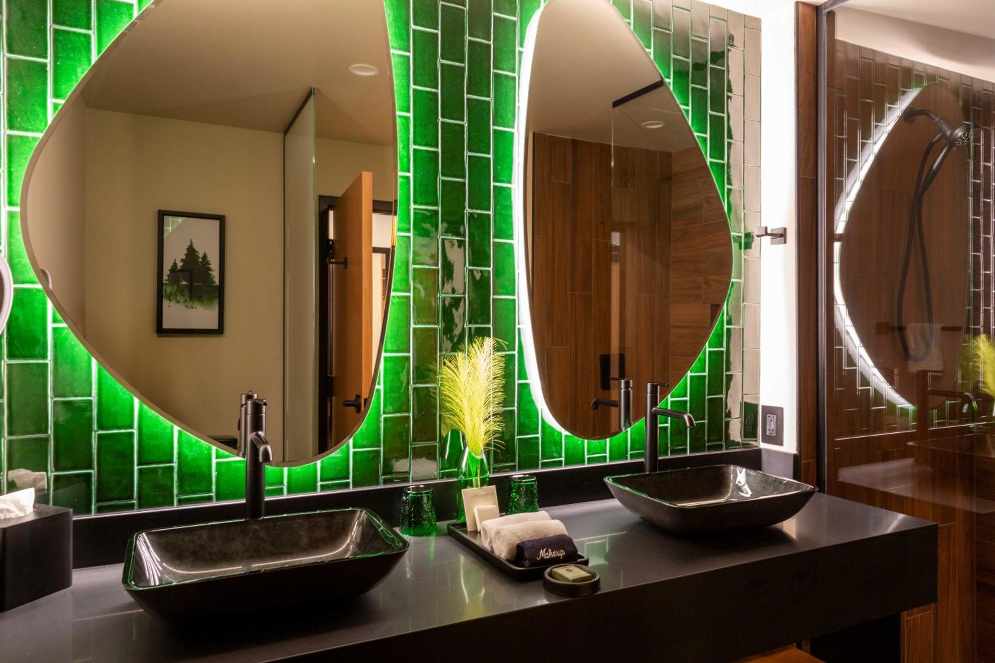 The Swiftwater Hotel ภายนอก รูปภาพ