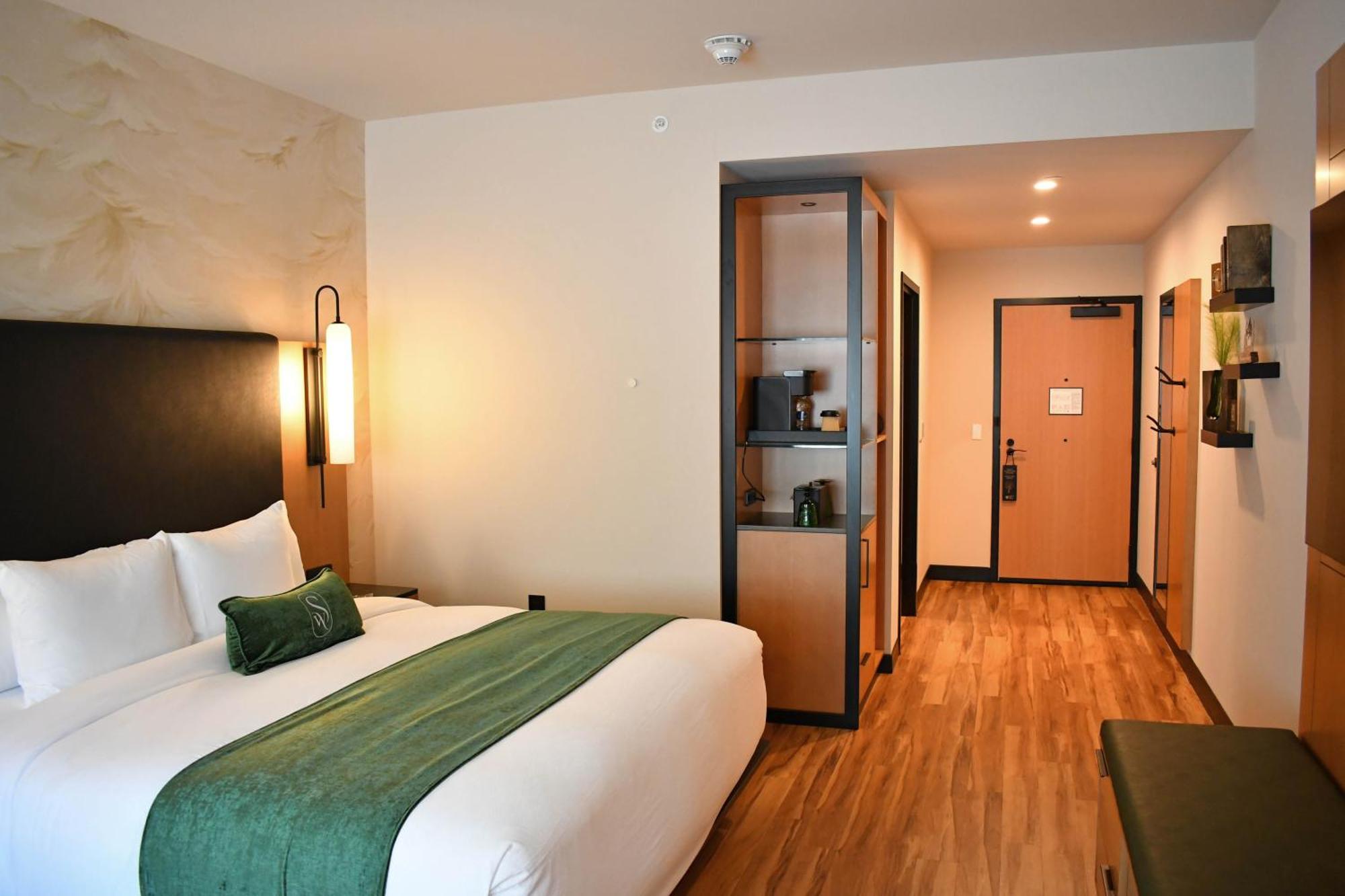 The Swiftwater Hotel ภายนอก รูปภาพ