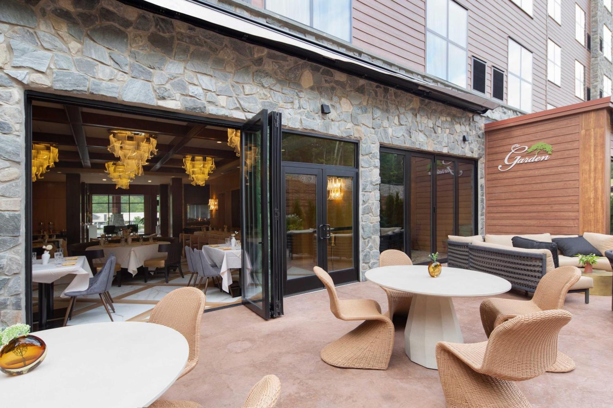 The Swiftwater Hotel ภายนอก รูปภาพ