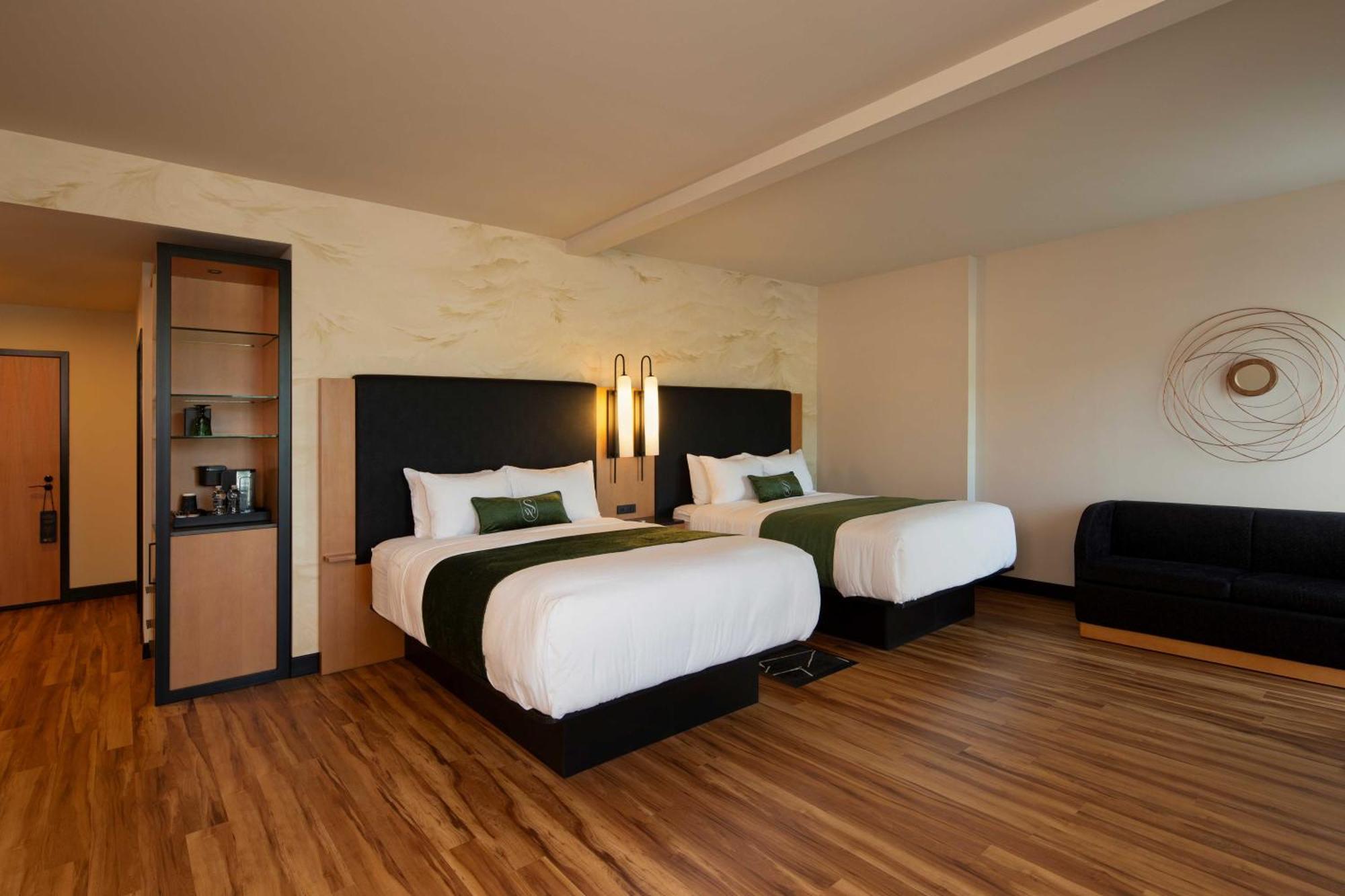 The Swiftwater Hotel ภายนอก รูปภาพ