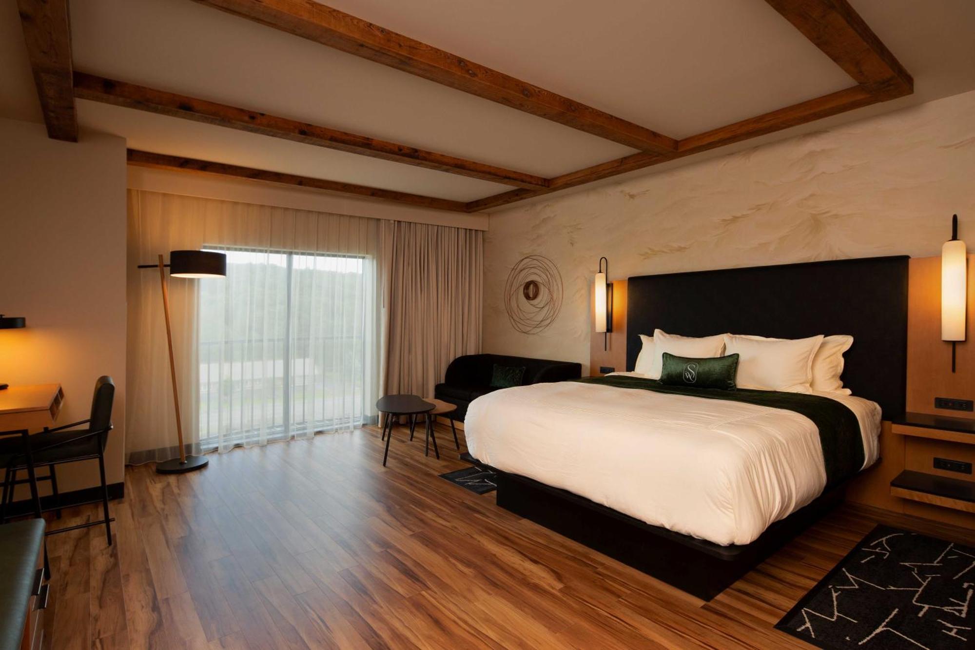 The Swiftwater Hotel ภายนอก รูปภาพ