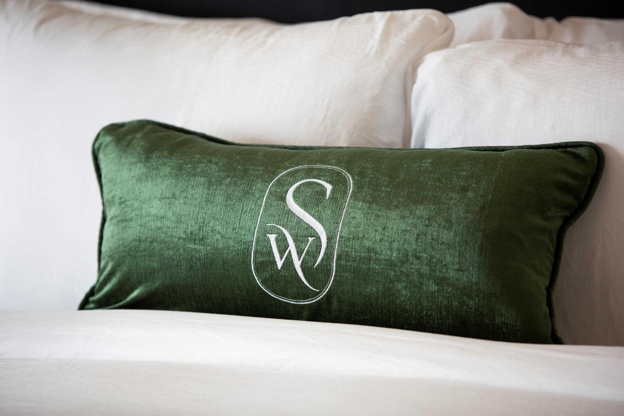 The Swiftwater Hotel ภายนอก รูปภาพ