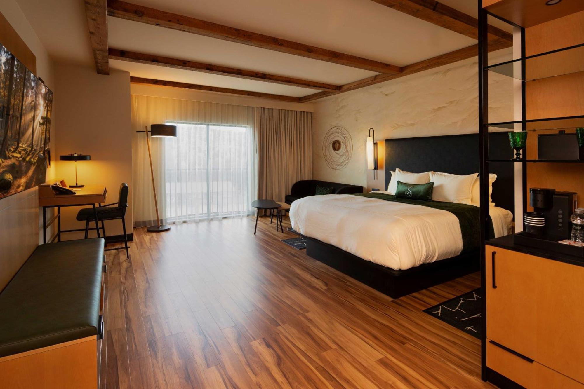 The Swiftwater Hotel ภายนอก รูปภาพ
