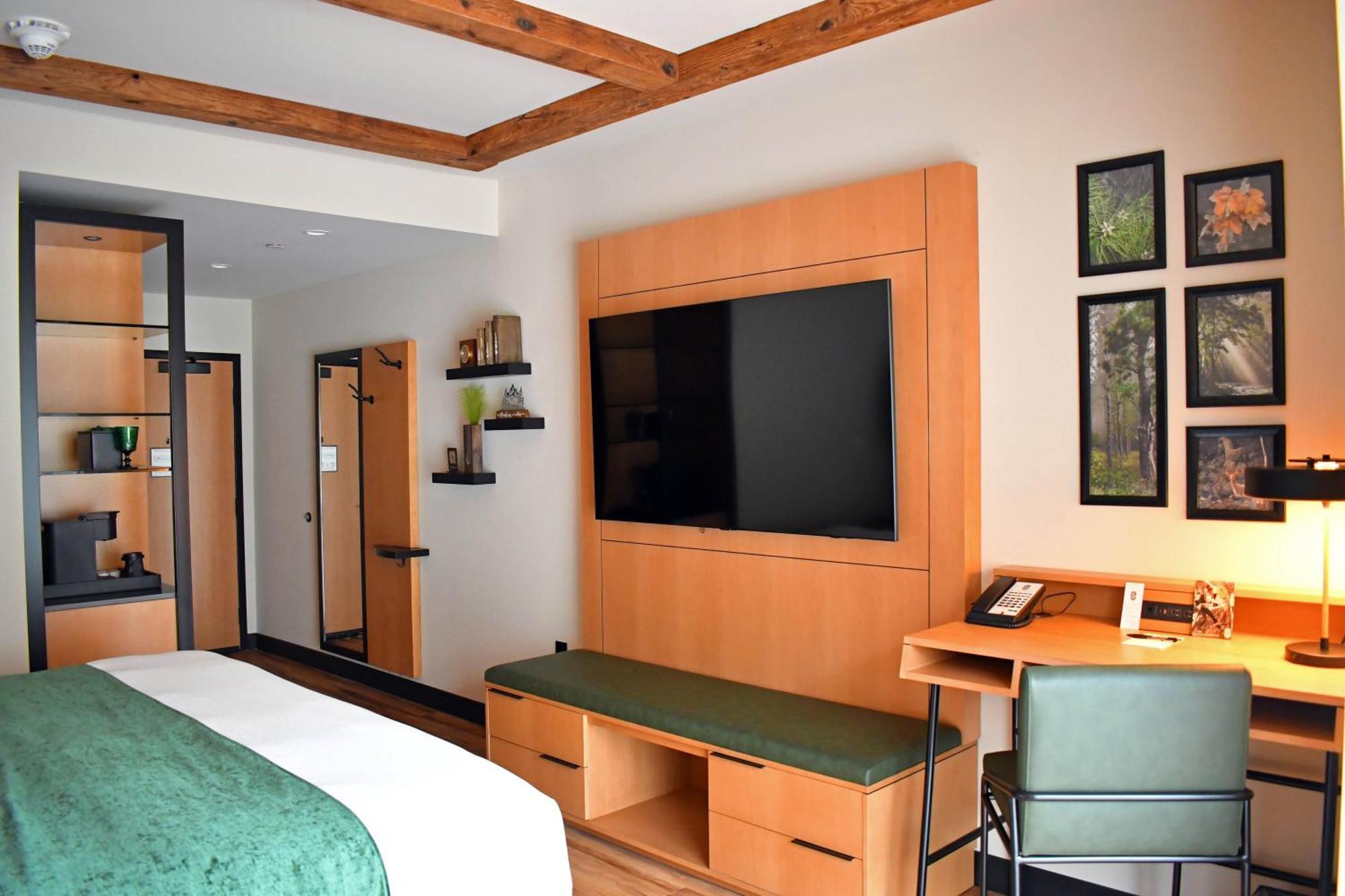 The Swiftwater Hotel ภายนอก รูปภาพ