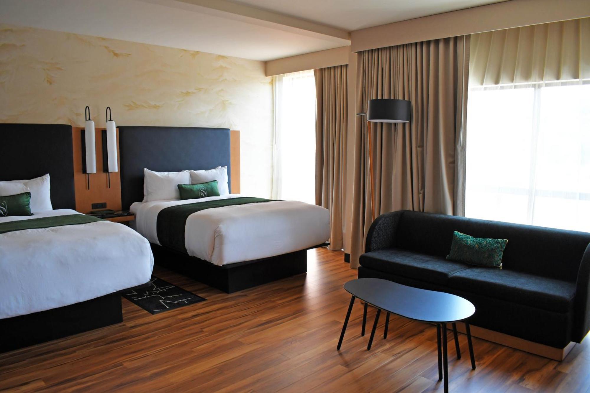 The Swiftwater Hotel ภายนอก รูปภาพ